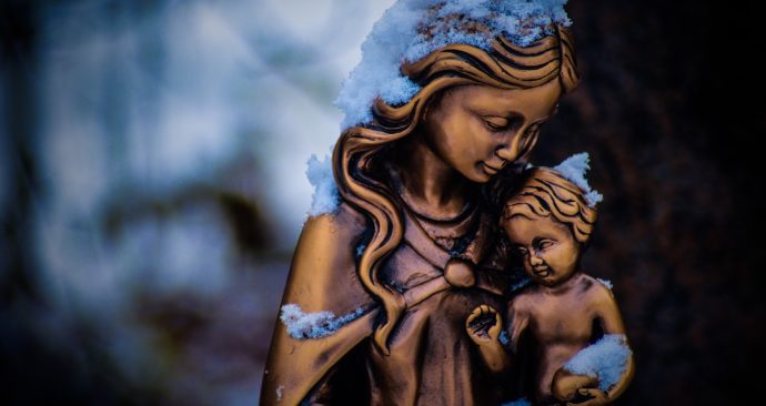 mother-mary-3405282_1920