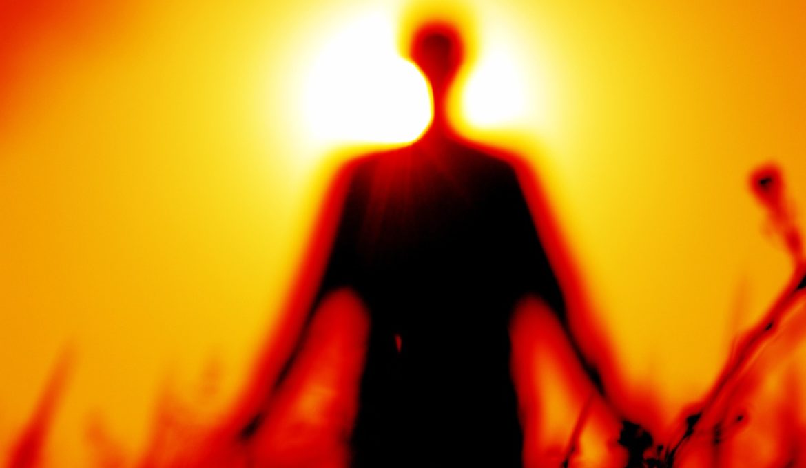 silhouette-1304141_1280