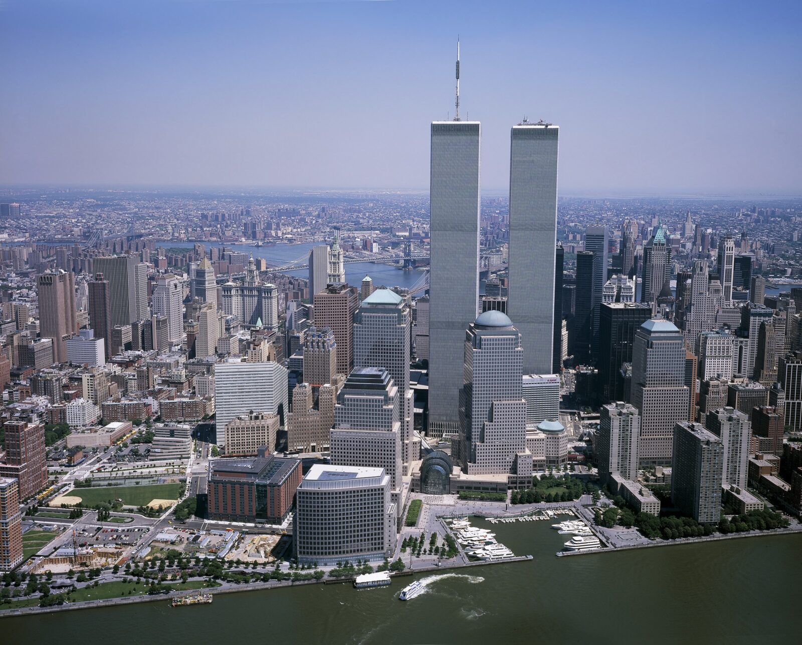world-trade-center-2699805_1920