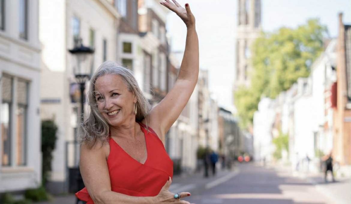 Danseres Karin header