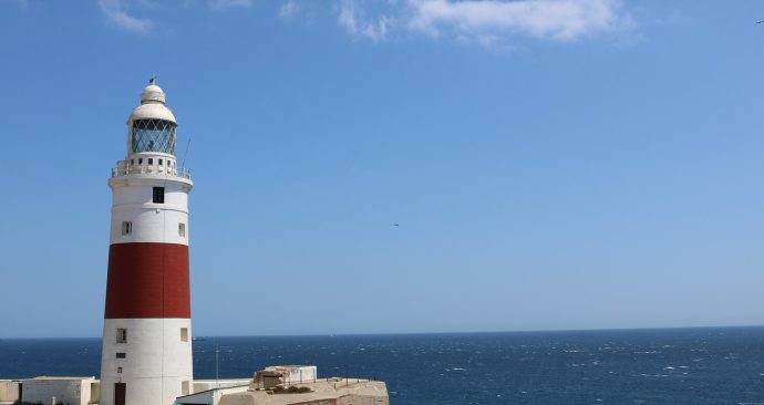 lighthouse-3666585_1280