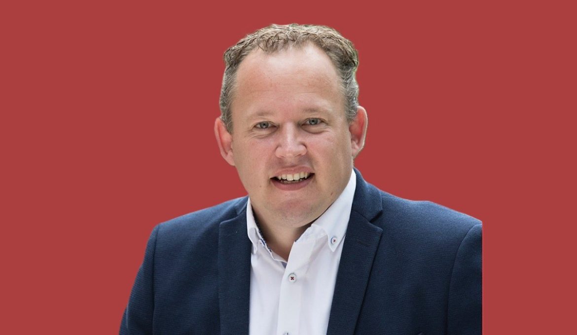 Marten van der Wal liggend