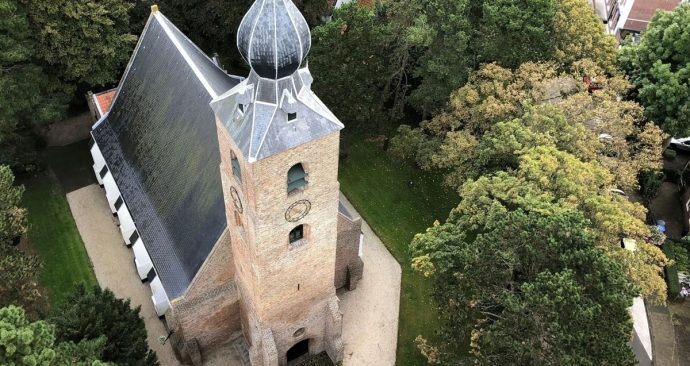 ZOUT drone foto dorpskerk – betty van reek