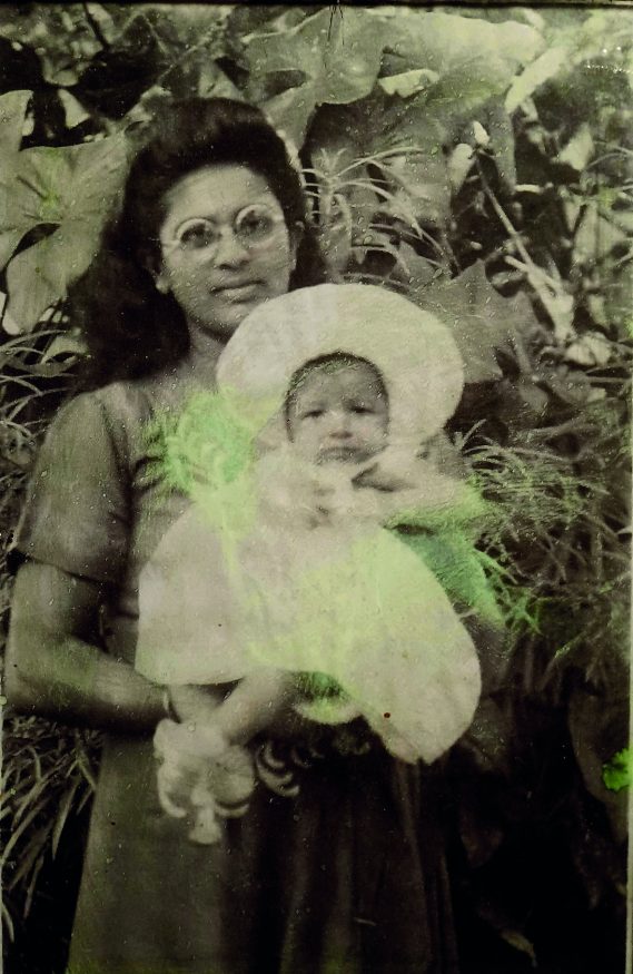 Foto 1 Tara Oeday Singh Varma