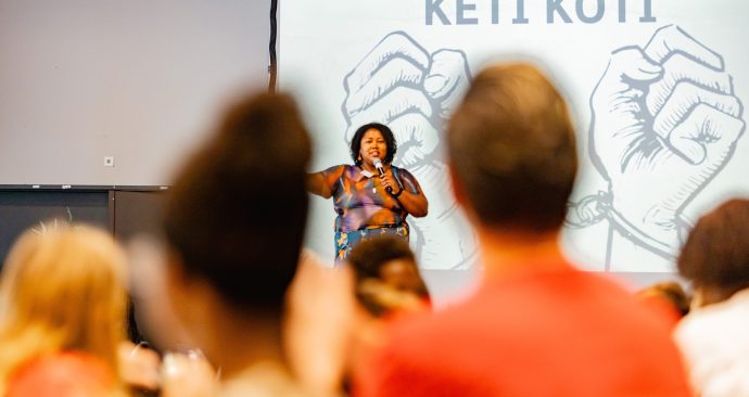 Gastsprekers brengen meerstemmige blik op koloniaal- en slavernijverleden naar de klas